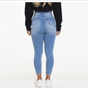 NVGTN Navishape Light Wash Jeans -Size med